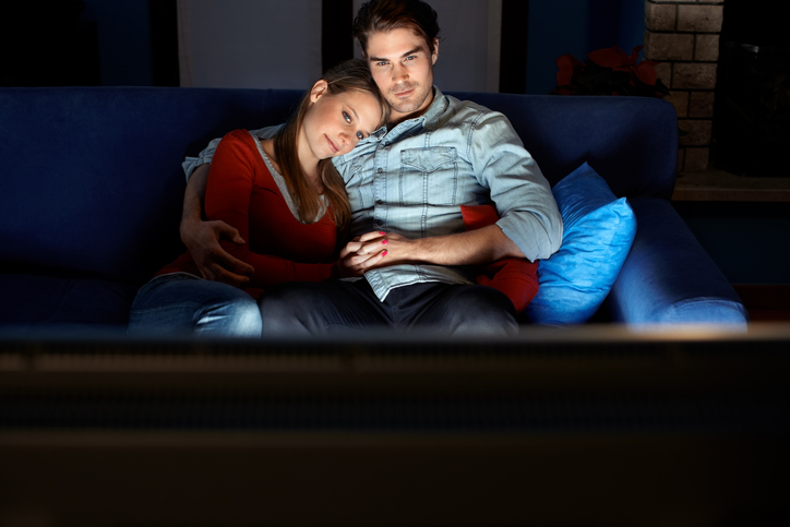 Takis, tu mejor aliado para ver una película