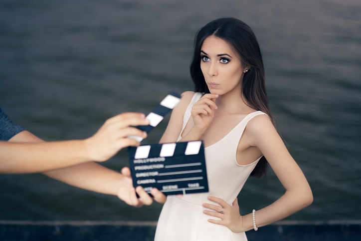 Primeros Pasos para Convertirse en Actor o Actriz: De la Formación a la Experiencia Práctica